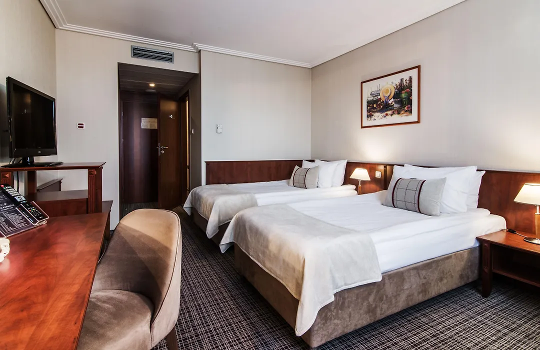 Airport Hotel Okecie-1